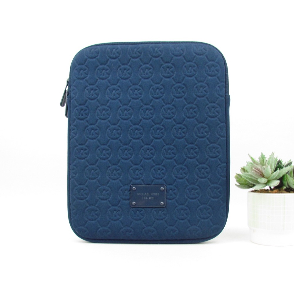 Michael Kors ipad/tablet case